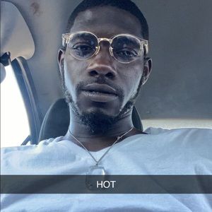 Meet your Posher, Eric